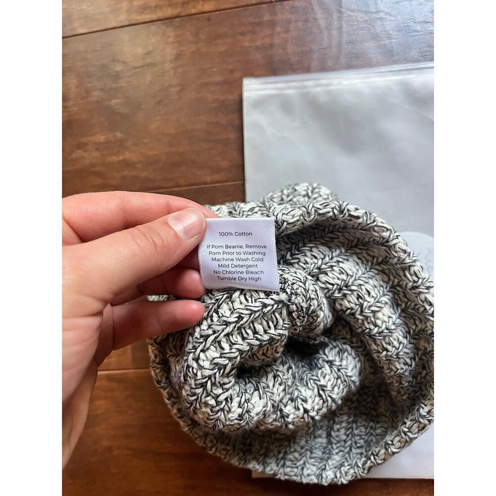 Love Your Melon Black Speckled Beanie NEW - Picture 3 of 5